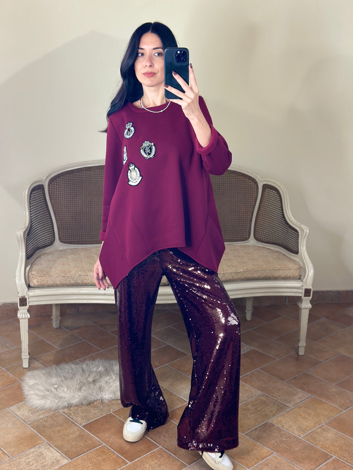 Tensione in Pantalone con paillettes bordeaux a palazzo