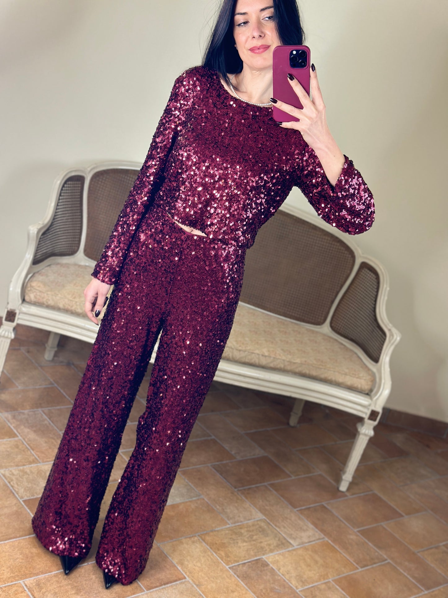 Tensione in Pantalone a palazzo con paillettes BURGUNDY