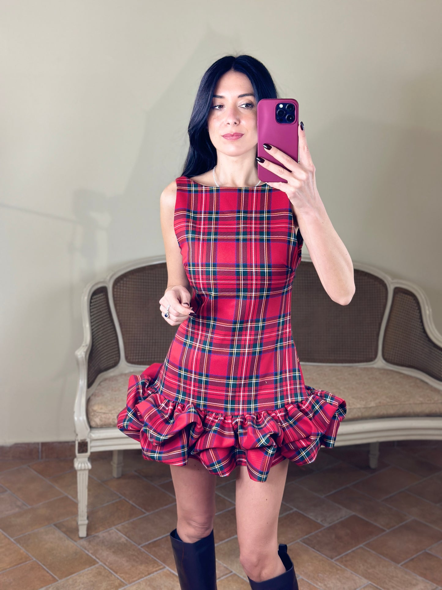 Uni mè Abito corto smanicato con balza con rouches TARTAN ROSSO