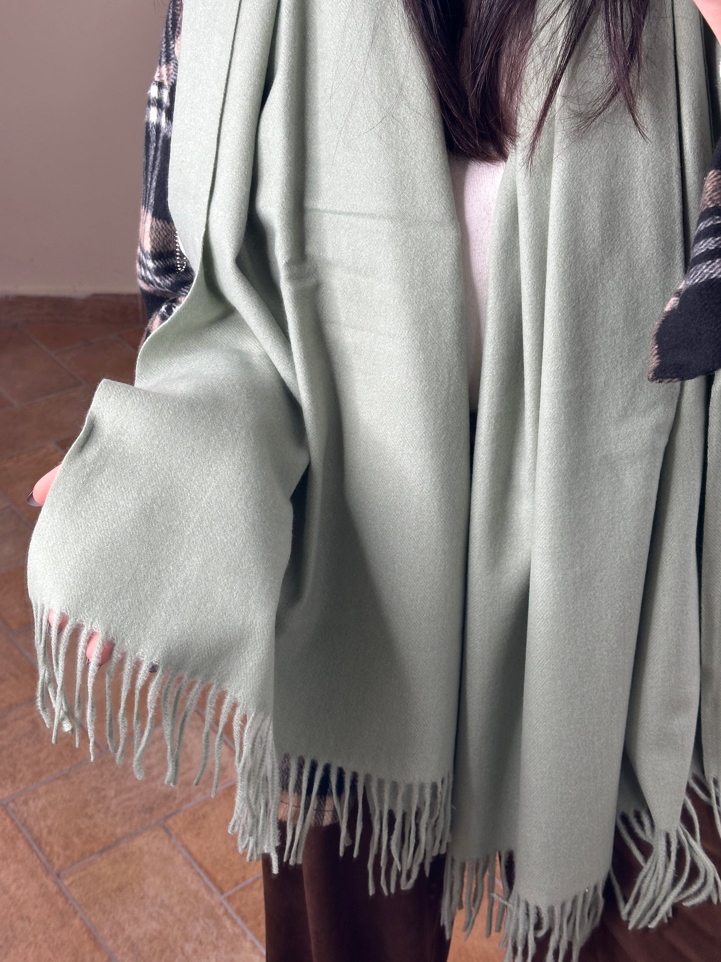 Sciarpa in 90% viscosa e 10% cashmere(disponibile in più colori)