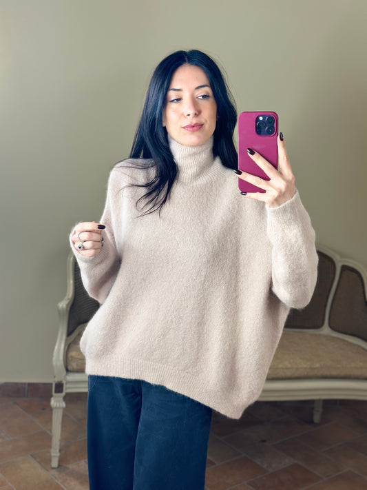 Uni mè Maglia over collo alto in baby alpaca BEIGE