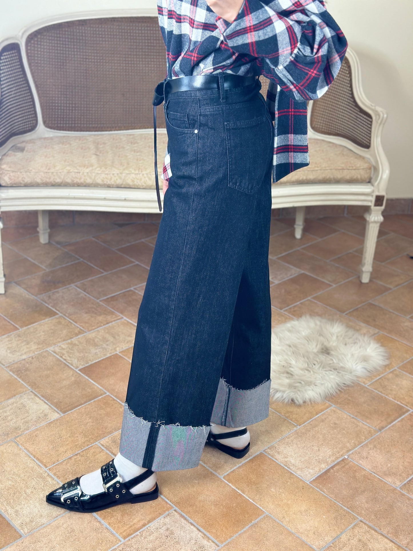 Tensione in Jeans nero denim cropped maxi risvolto