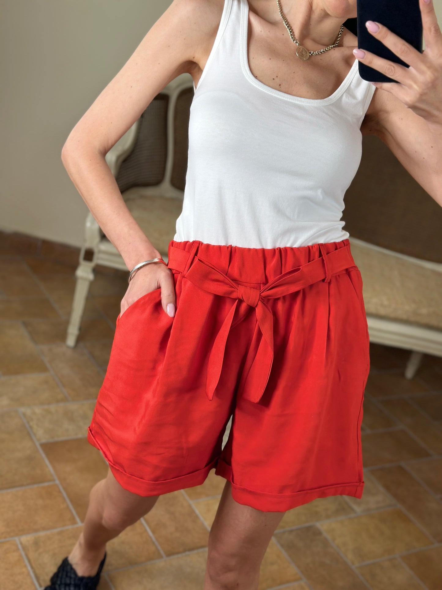 UNI mè shorts viscosa con fusciacca - disponibile bianco, nero e rosso